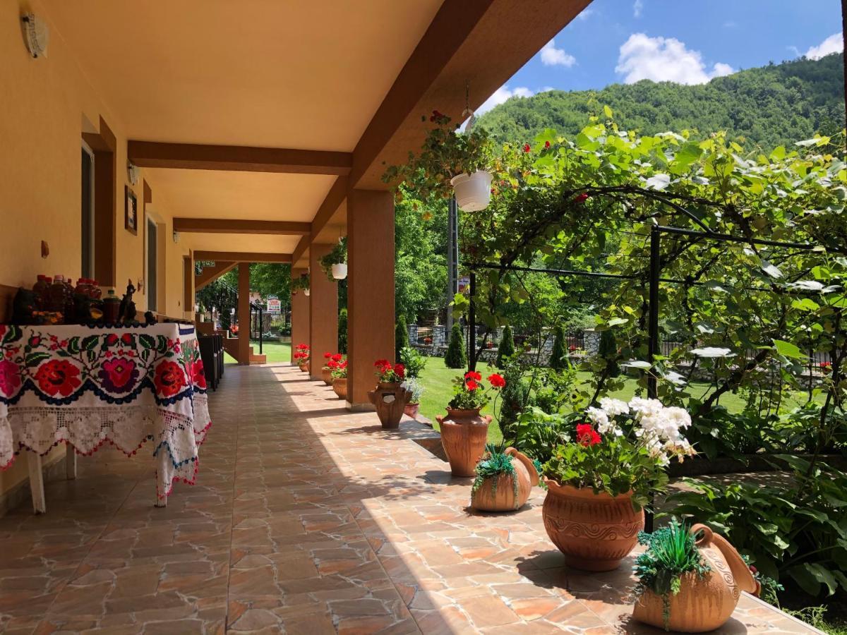Casa Antonia Hotel Chiscau Eksteriør billede