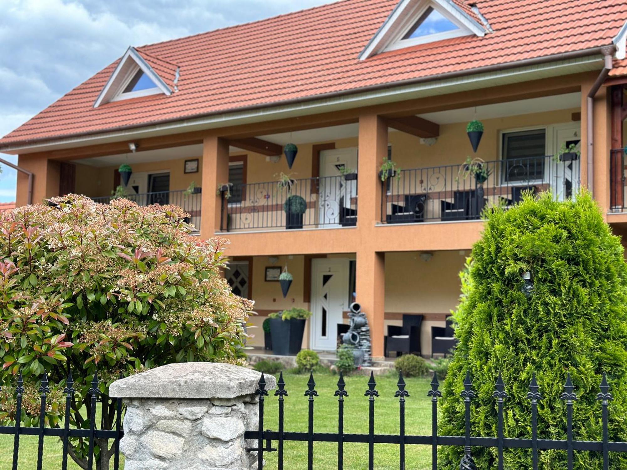 Casa Antonia Hotel Chiscau Eksteriør billede